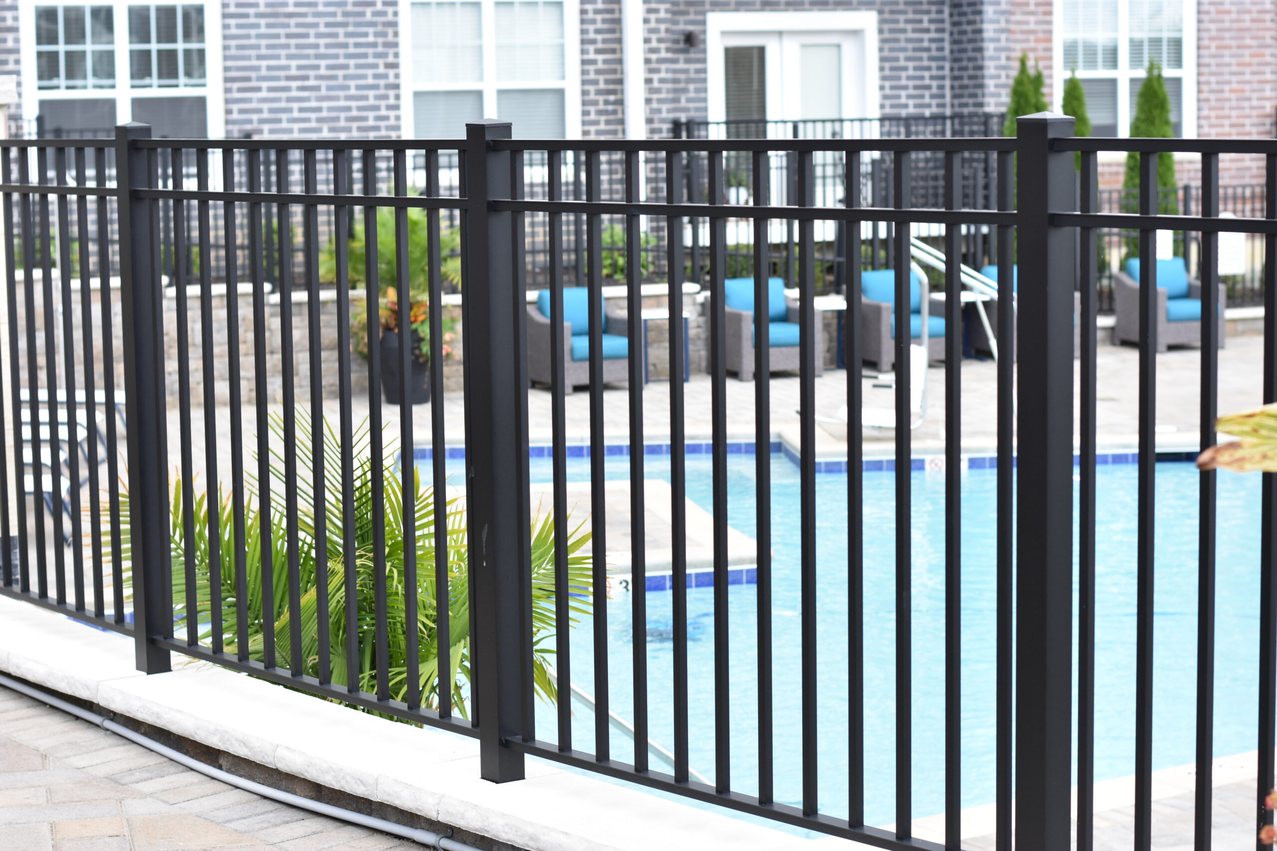 The Benefits of Choosing Aluminum Fence for Your Pool Area