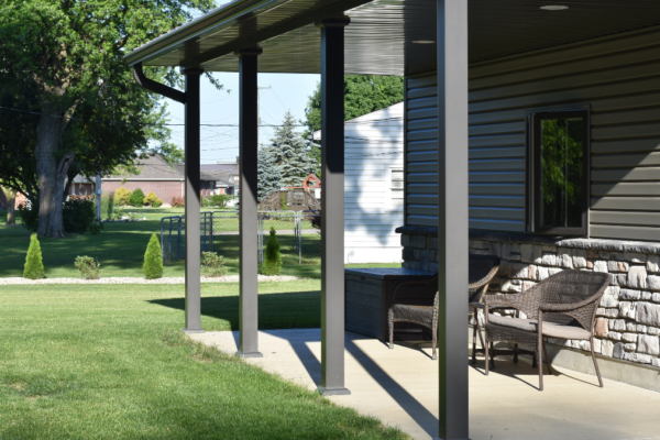 Square Smooth Aluminum Columns Black Smooth Columns