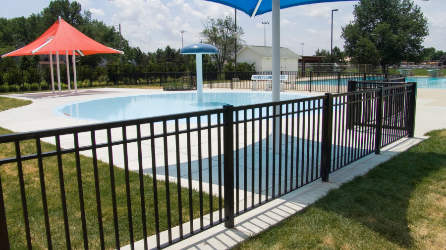 Best Swimming Pool Fence