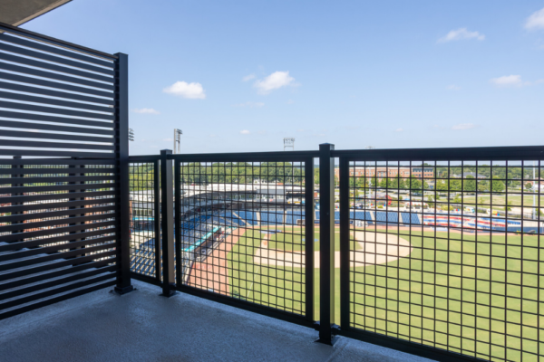 123024 mesh railing 02